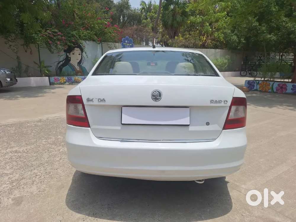 Skoda Rapid 2015 Diesel 75000 Km Driven