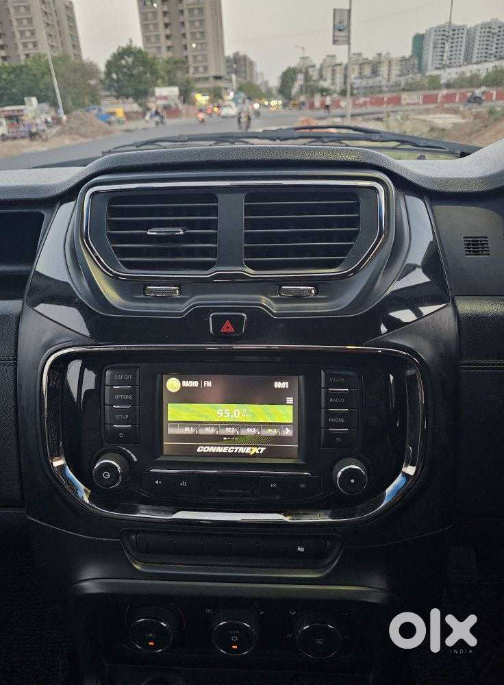 Tata Hexa 2.2 Xe 4x2 7 Str, 2018, Diesel