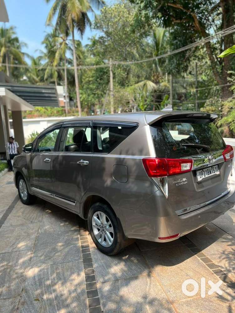 2018 Toyota Innova Crysta Diesel Manual 8-seater  1st Owner