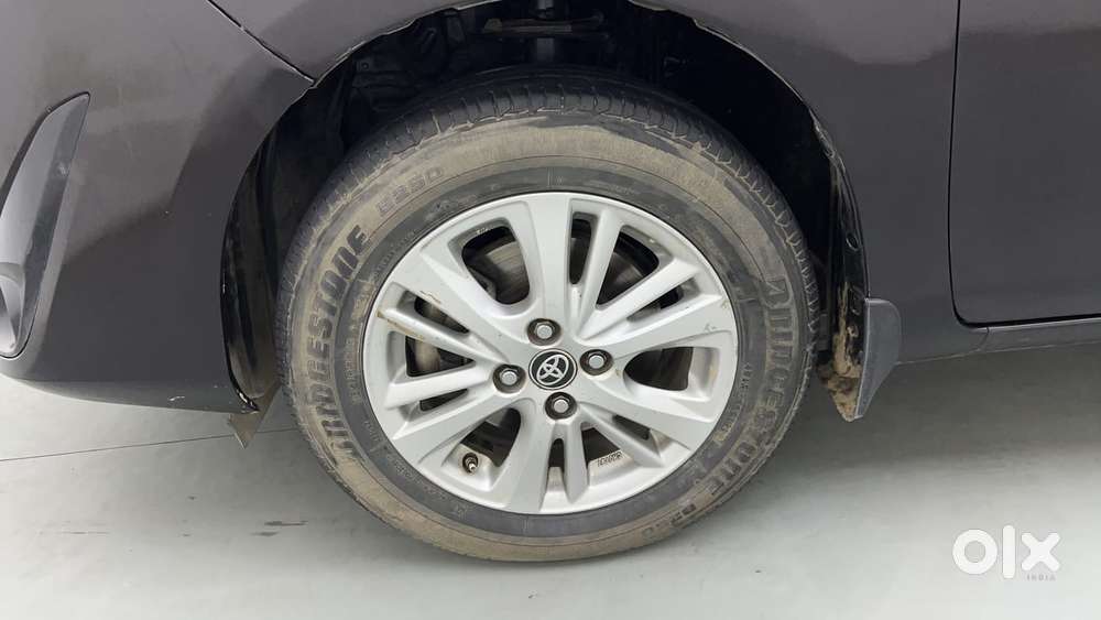 Toyota Yaris Ativ Vx Cvt, 2018, Petrol
