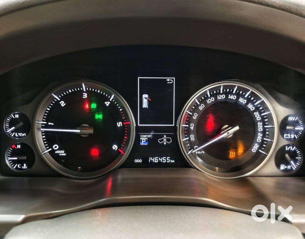 Toyota Land Cruiser [2015-2020] 4.5 Vx Lc 200, 2019, Diesel