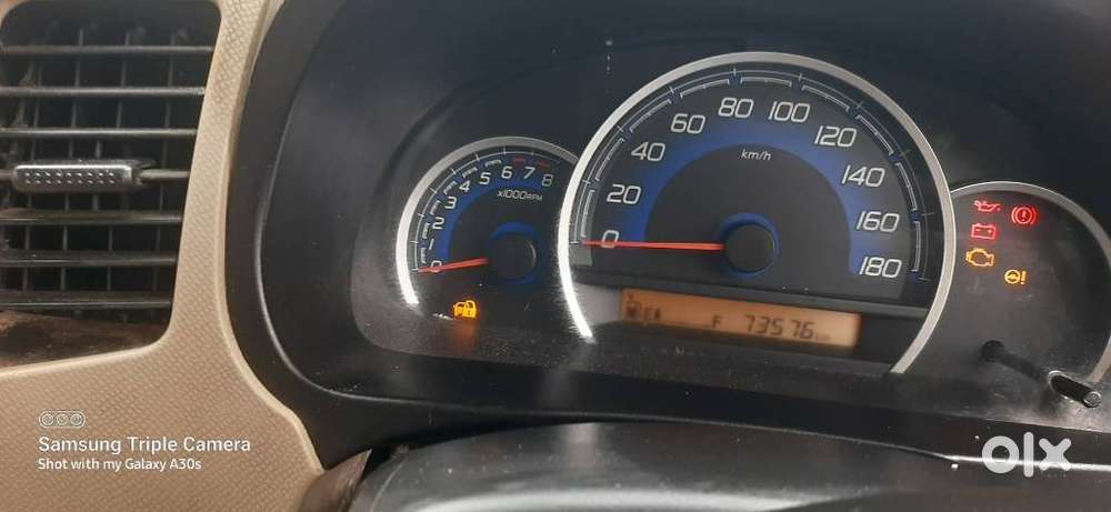 Maruti Suzuki Wagon R Vxi Optional, 2017, Petrol