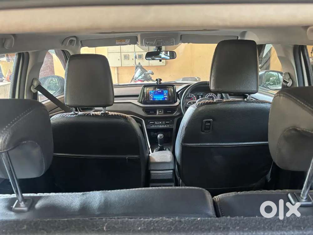 Maruti Suzuki Brezza Zxi 2024 Hybrid Petrol Manual