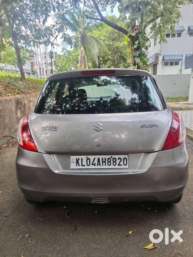 Maruti Suzuki Swift Lxi Optional-o, 2016, Petrol