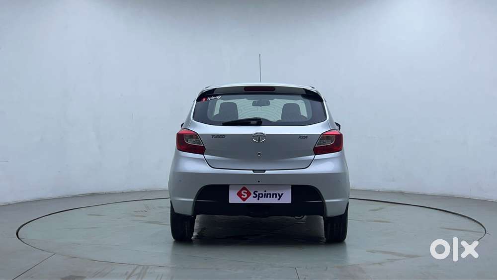 Tata Tiago Xza, 2017, Petrol