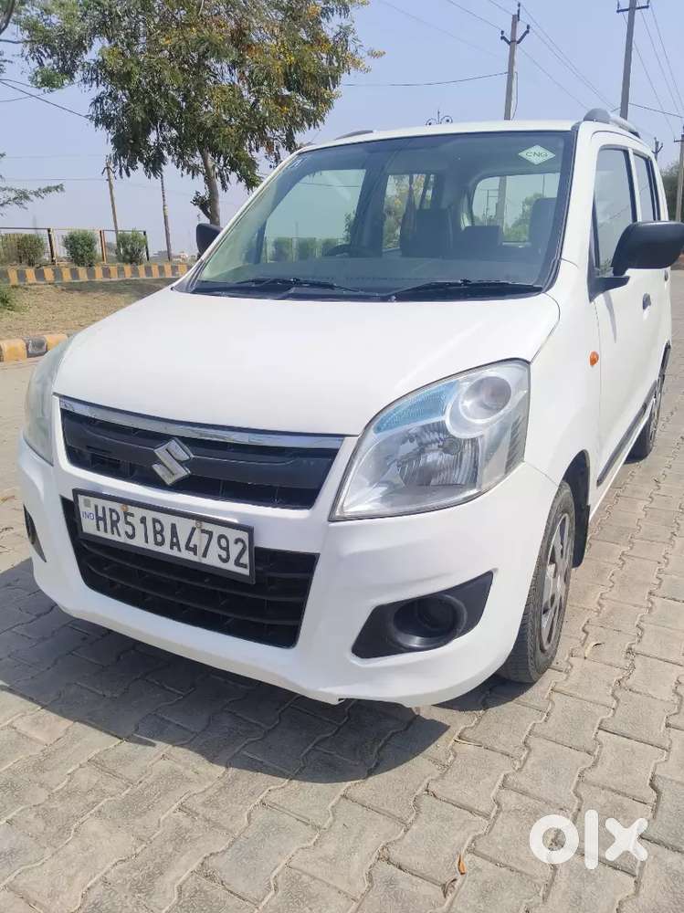 Showroom Condition Wagonr 2014 Green Cng For Sale