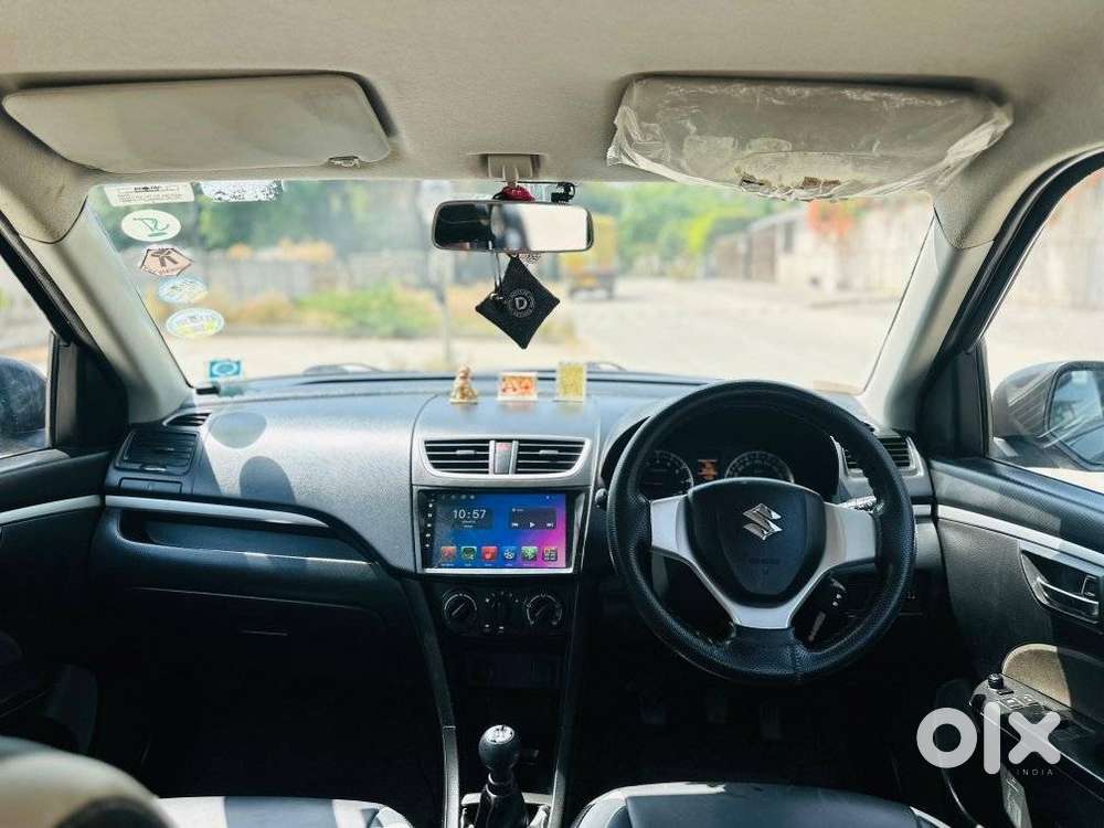 Maruti Suzuki Swift Vxi + Manual, 2017, Petrol