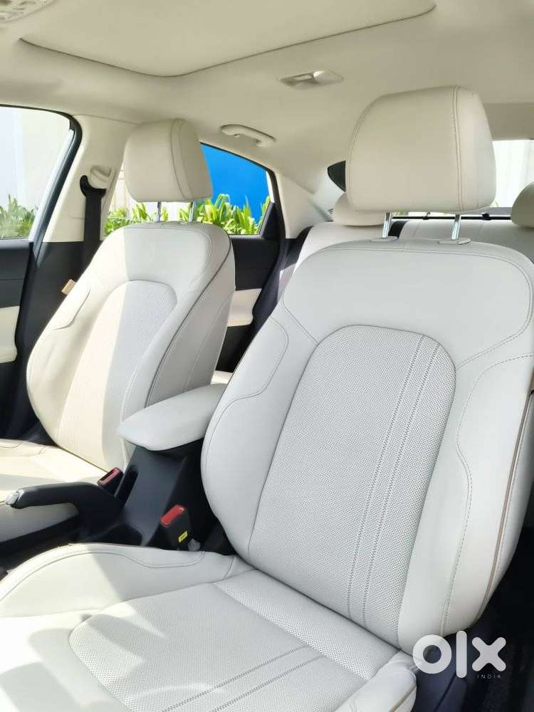 Hyundai Verna 1.5 Sx (o) Ivt, 2023, Petrol