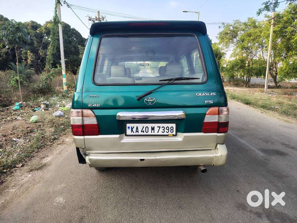 Toyota Qualis - 2004