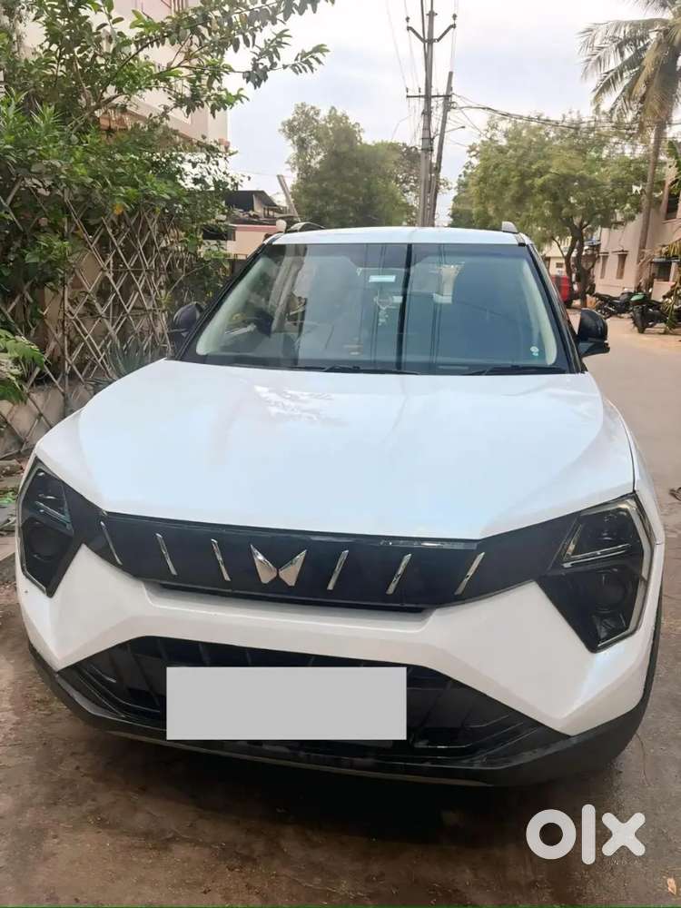 Mahindra Xuv 3xo 2025 Petrol 20003 Km Driven