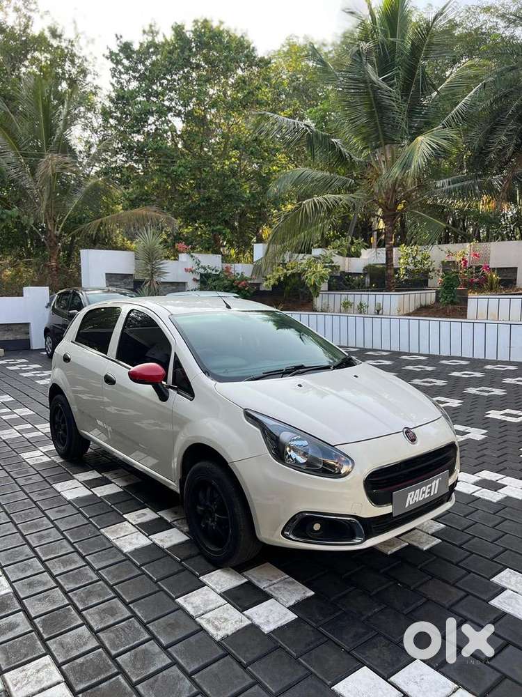 Fiat Punto Evo 2016 Diesel 111000 Km Driven