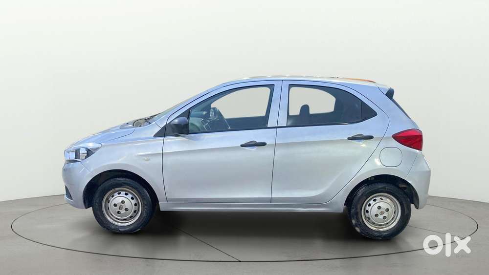 Tata Tiago 1.2 Revotron Xm, 2017, Petrol