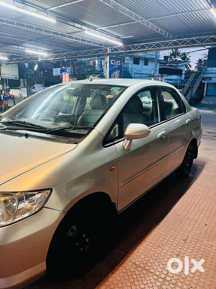 Honda City Petrol Automatic 2004