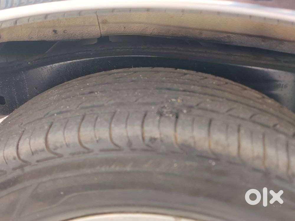 Toyota Innova Crysta 2.4 V 8 Str, 2016, Diesel