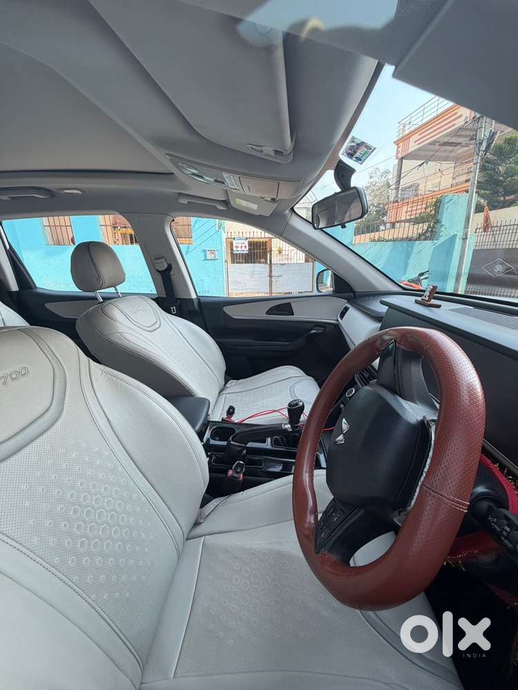 Mahindra Xuv700 Petrol Manual