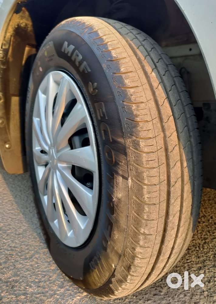 Maruti Suzuki Swift Dzire Vxi Optional, 2016, Petrol