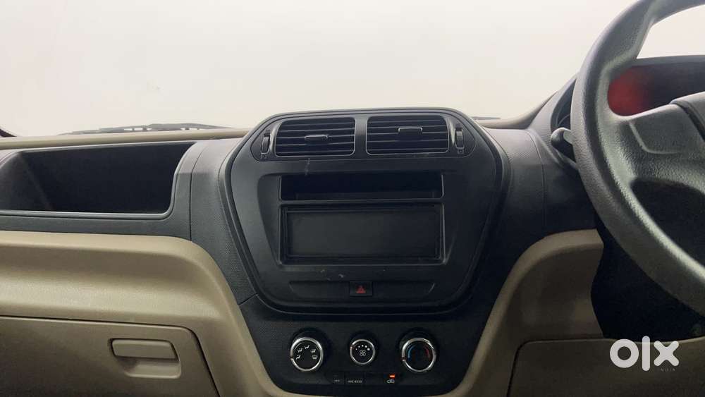 Mahindra Tuv 300 T4, 2016, Diesel