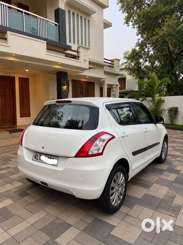 Maruti Suzuki Swift Vxi Optional, 2014, Petrol