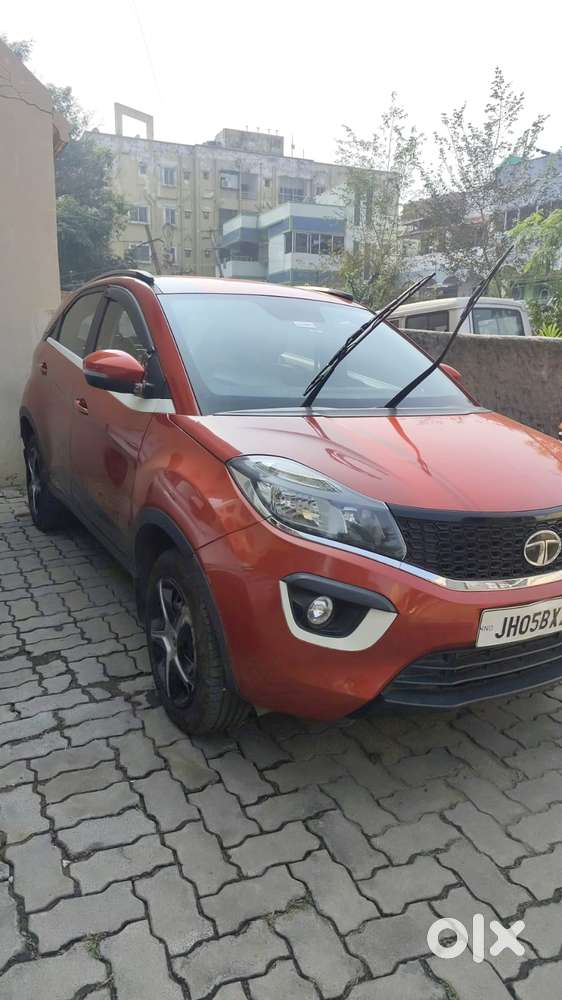 Tata Nexon 1.2 Revotron Xe, 2017