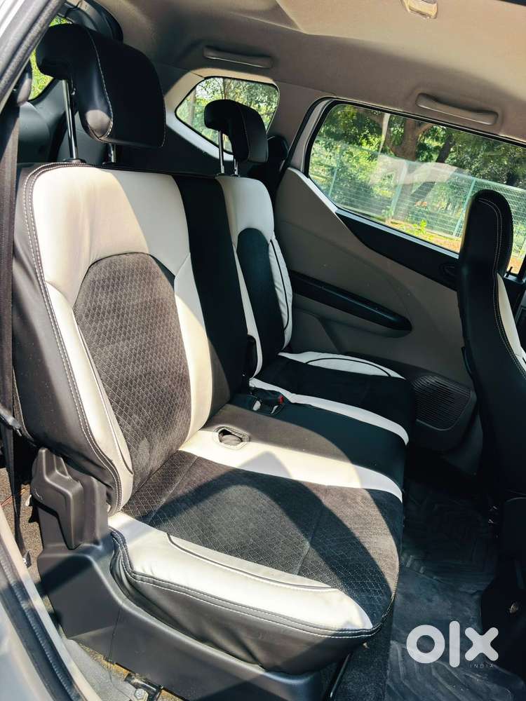 Renault Triber Rxt, 2019, Petrol