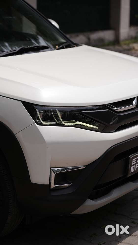 Maruti Suzuki Brezza 1.5 Zxi At Smart Hybrid, 2022, Petrol