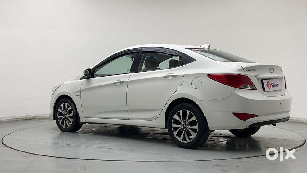 Hyundai Verna Fluidic 1.6 Vtvt Sx, 2016, Petrol