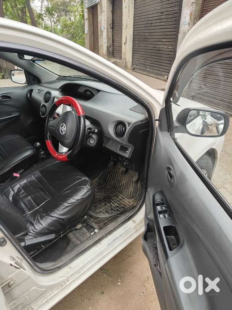 I Sale Toyota Liva Car