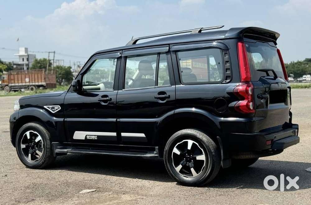 Mahindra Scorpio Classic 2.2 S 11 Mt 7 Str, 2023, Diesel