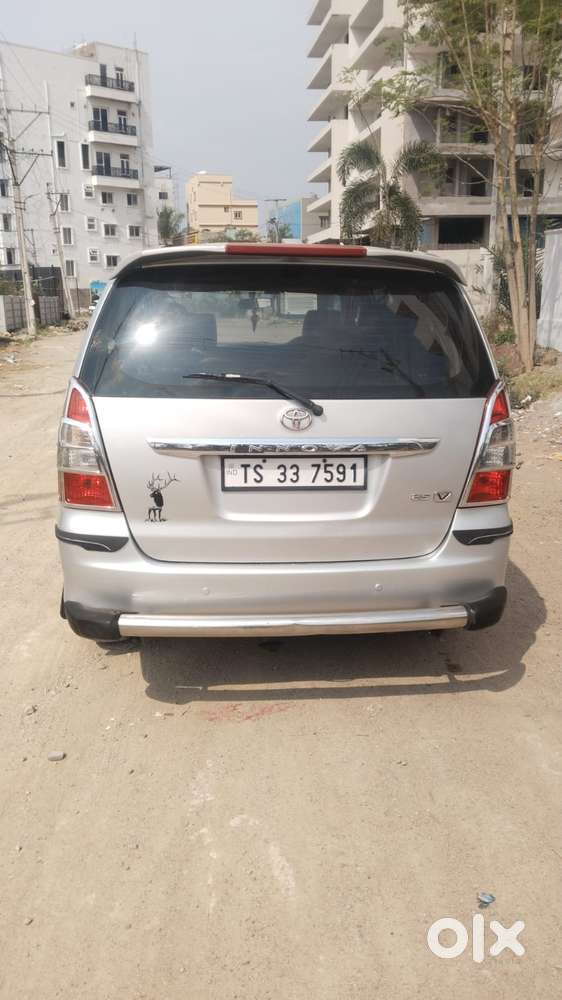 Toyota Innova 2.5 V 8 Str, 2013, Diesel