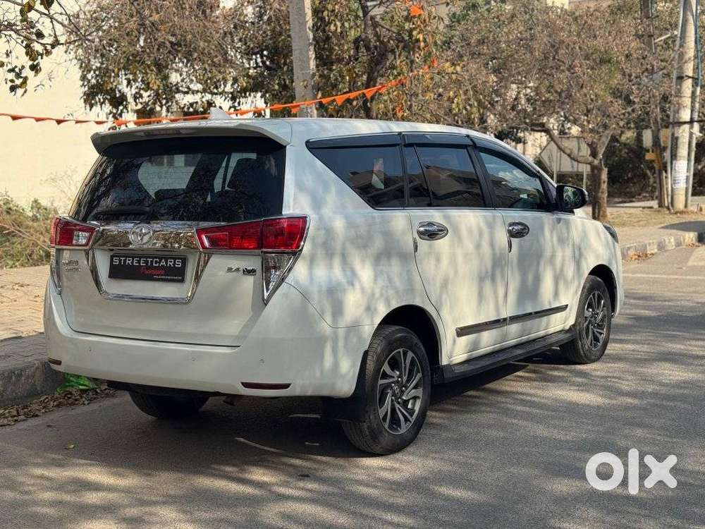 Toyota Innova Crysta 2.4 V, 2022, Diesel