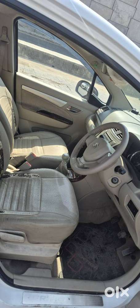 Maruti Suzuki Ertiga Vxi Abs Bs Iv, 2015, Petrol