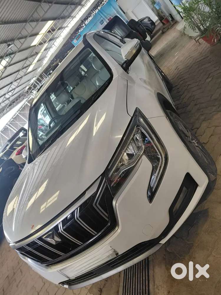 Mahindra Xuv700 Diesel 2022 Ax7