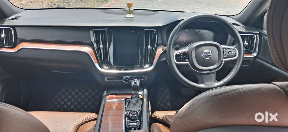 Volvo S60 T4 Inscription, 2021, Petrol