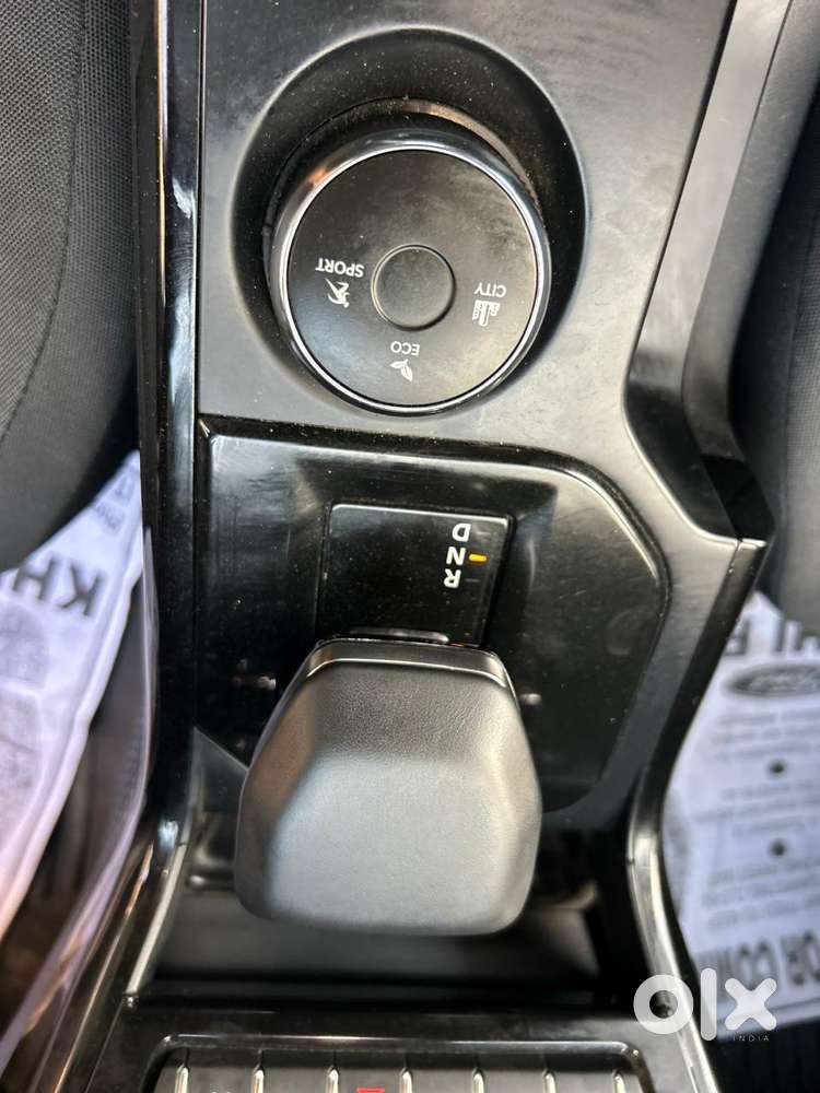 Tata Nexon, 2024, Petrol