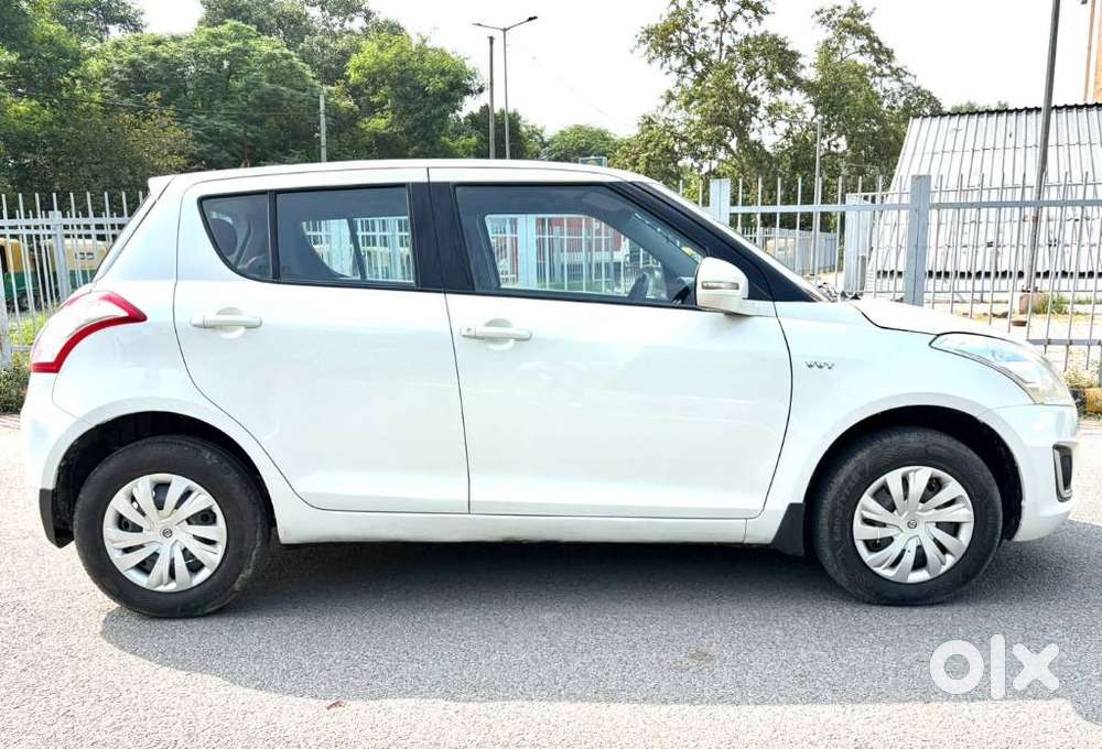 Maruti Suzuki Swift Amt Vvt Vxi, 2016, Petrol