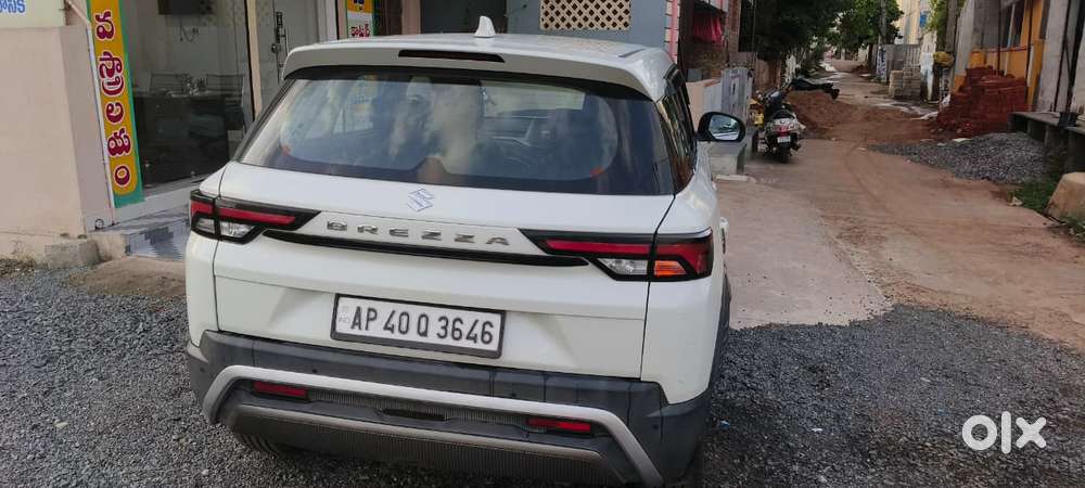 Maruti Suzuki Brezza 1.5 Vxi Smart Hybrid, 2023, Petrol