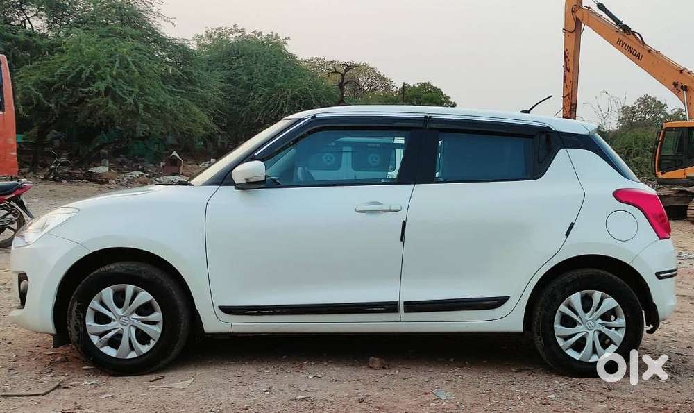 Maruti Suzuki Swift Vxi Cng, 2023, Cng & Hybrids