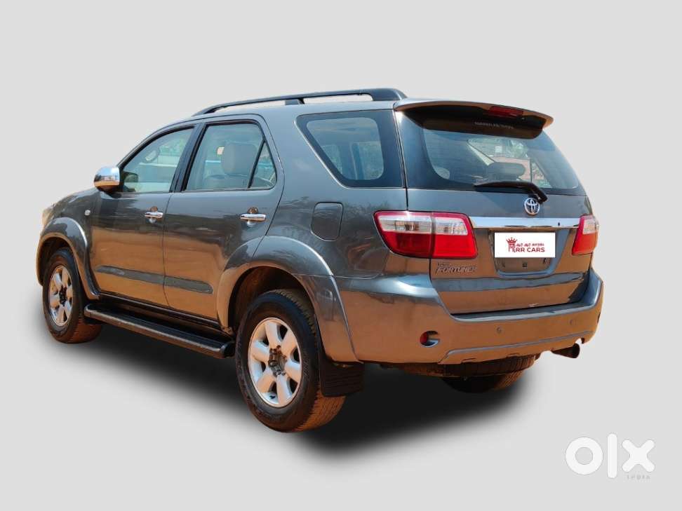 Toyota Fortuner 4x4 Mt 2.8 Diesel, 2011, Diesel