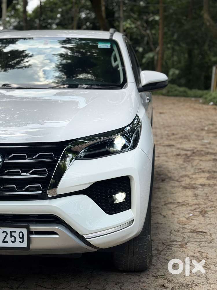 Toyota Fortuner 4x2 Mt 2.8 Diesel, 2023, Petrol