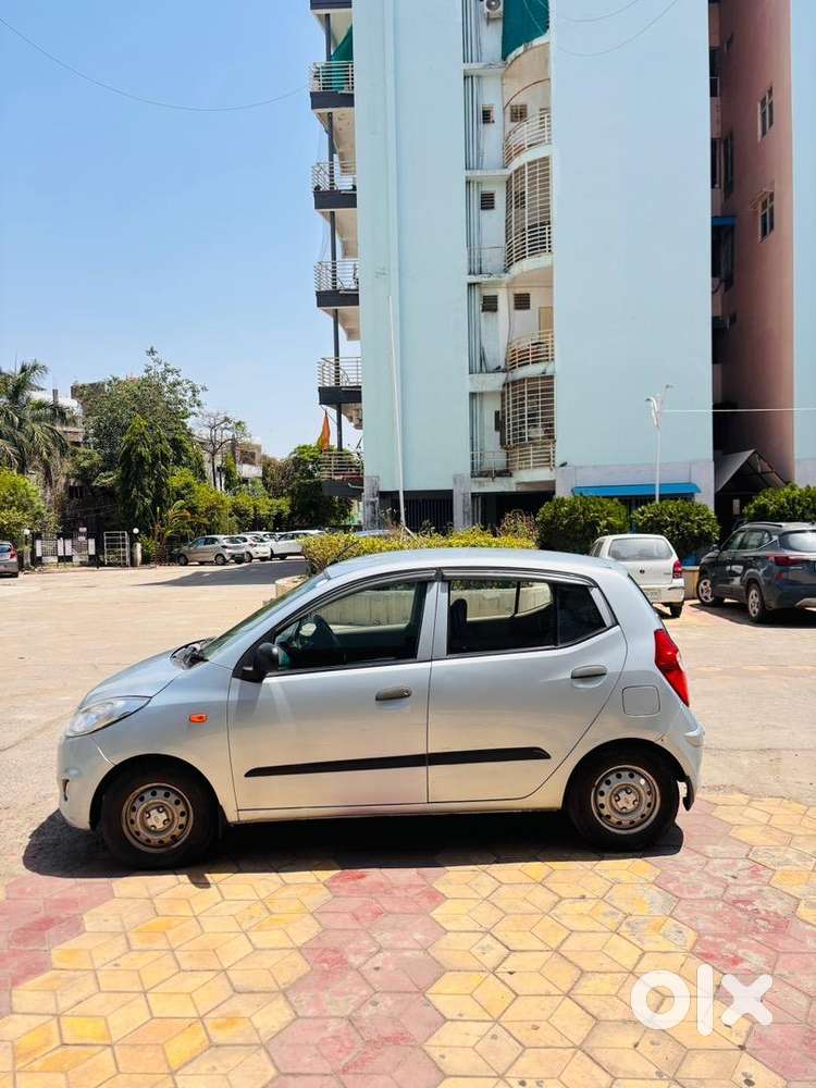 Hyundai I10 With Front Power Window.