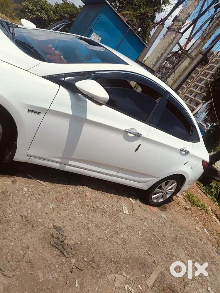 Hyundai Verna 1.6 Sx 2011