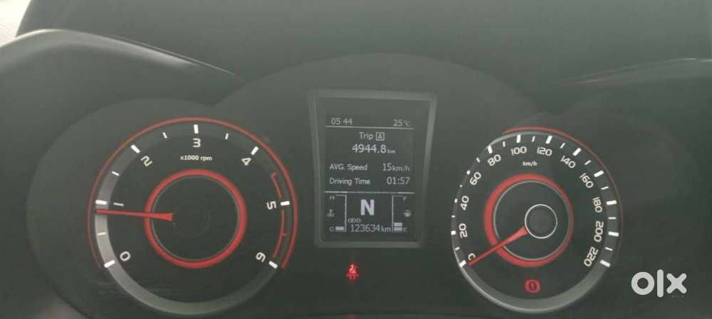 Mahindra Xuv300 W6 Amt Diesel, 2022, Diesel