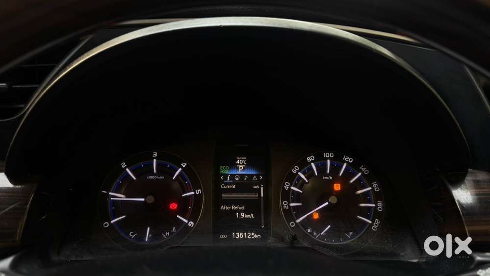 Toyota Innova Crysta 2.8 Zx At 7 Seater, 2017, Diesel