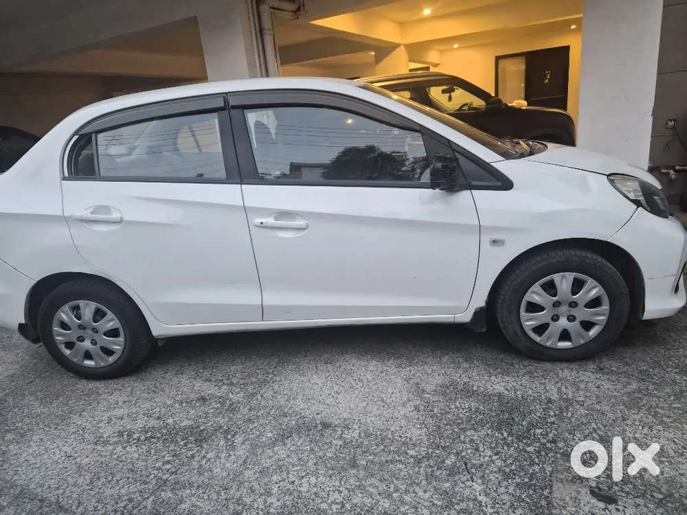 Honda Amaze 2017 Petrol 68000 Km Driven