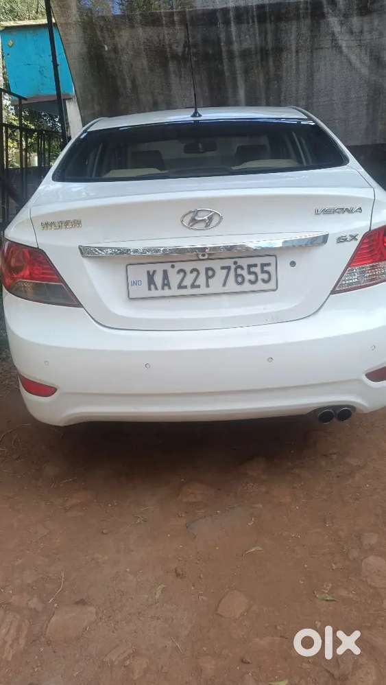Hyundai Verna 1.6 Sx (o) 2012