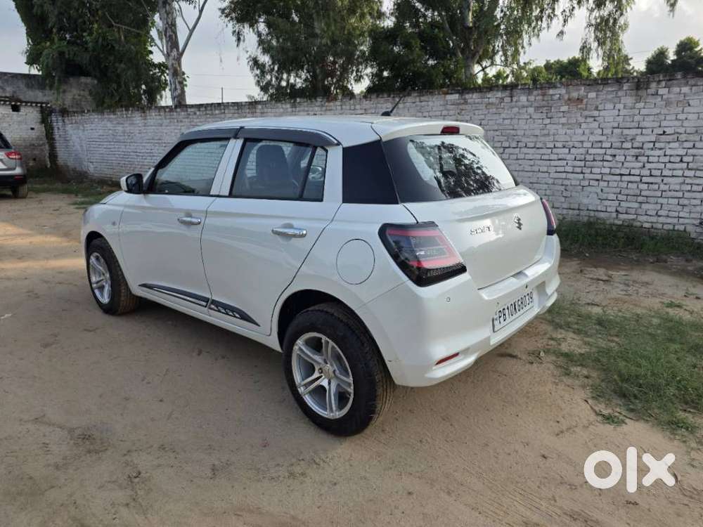 Maruti Suzuki Swift 1.2 Lxi (o), 2025, Petrol