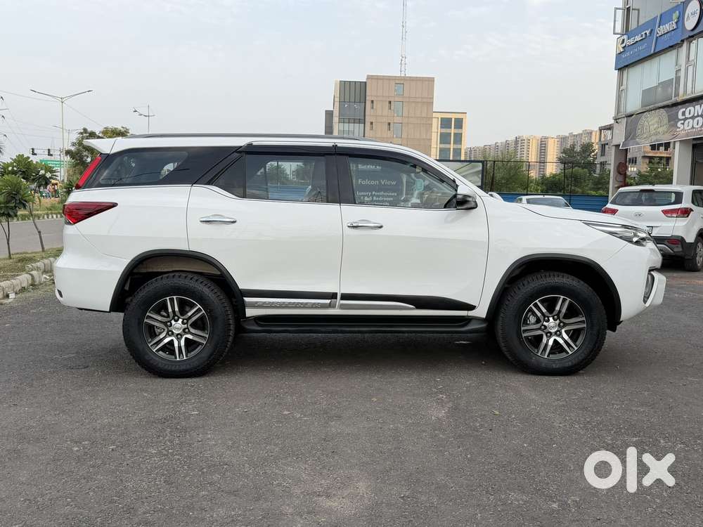 Toyota Fortuner 4x2 Mt 2.8 Diesel, 2021, Diesel
