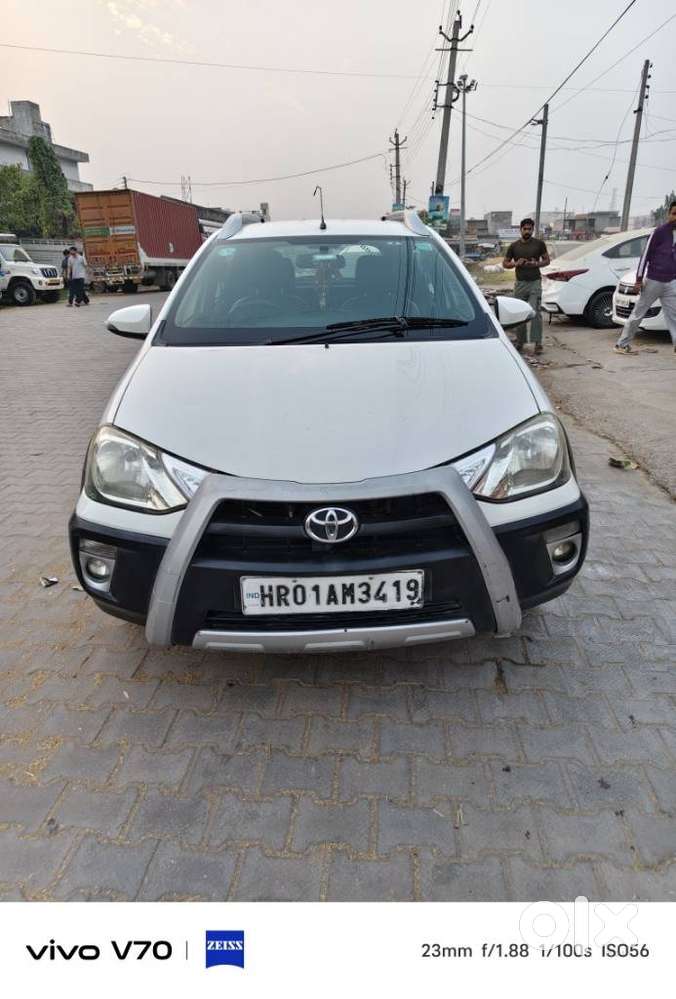 Toyota Etios Cross 1.2l G, 2015, Diesel
