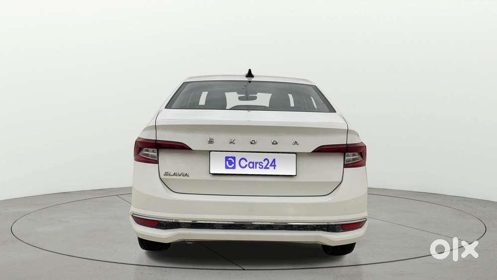 Skoda Slavia Style 1.0l Tsi Mt, 2022, Petrol