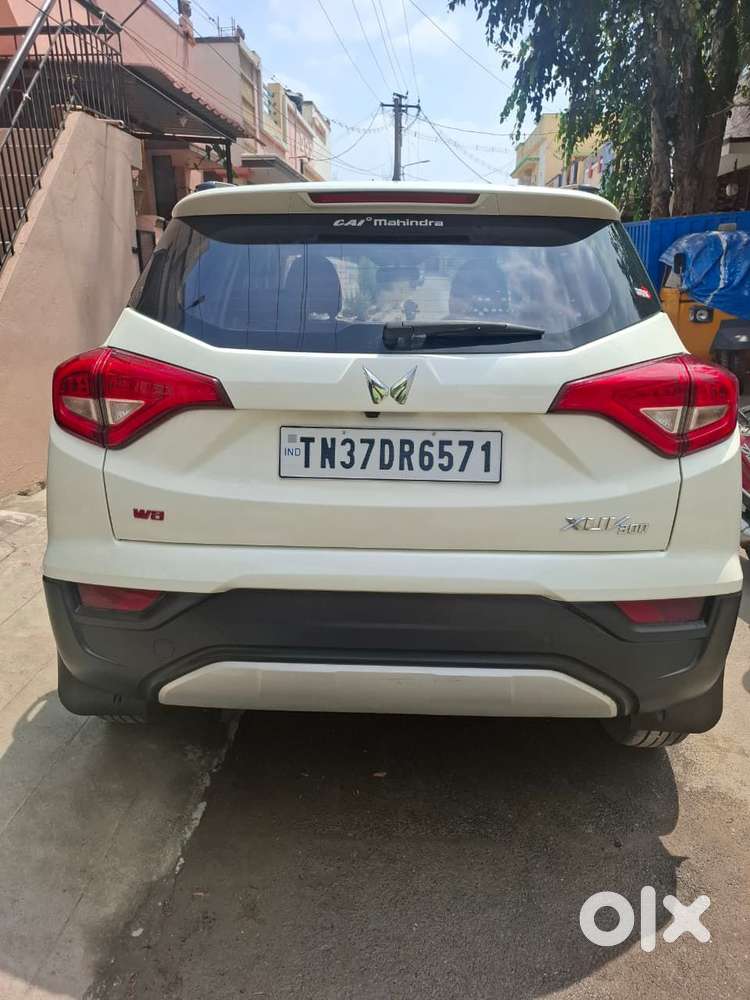 Mahindra Xuv300 W8, 2023, Petrol